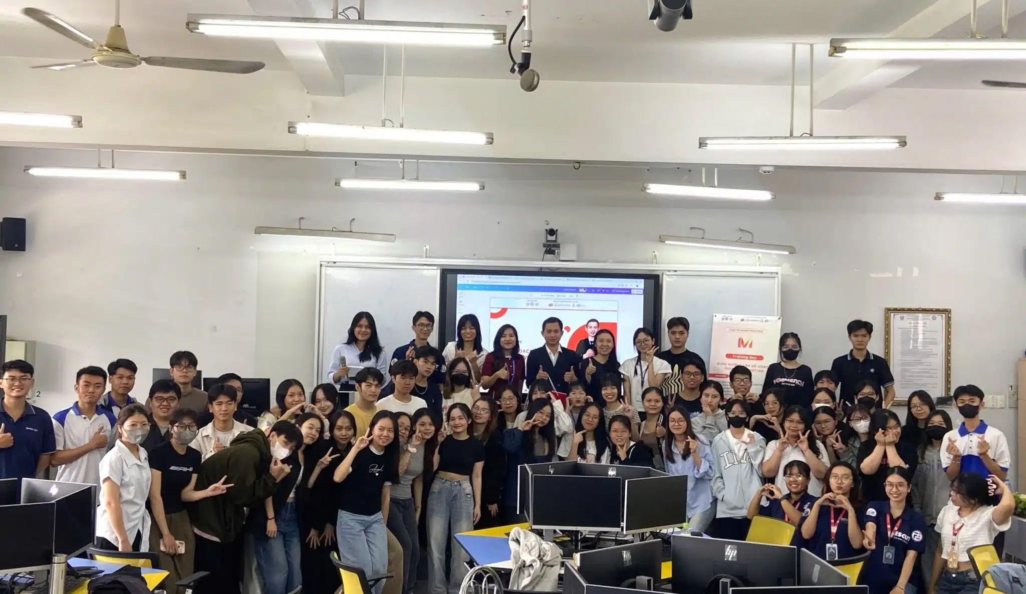khóa học SEO marketing website - Trần Tiến Duy - Đại học Sư phạm kỹ thuật TPHCM