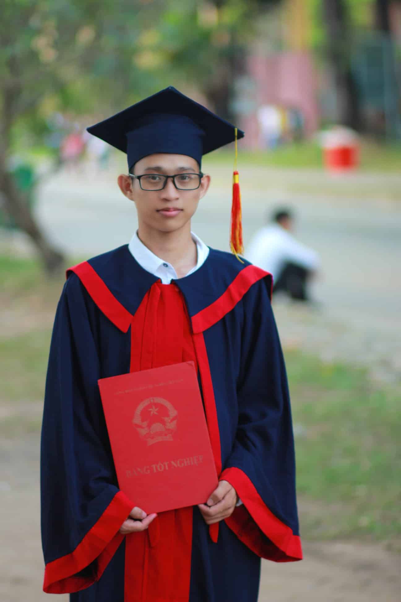 Trần Tiến Duy tốt nghiệp đại học sư phạm kỹ thuật TPHCM